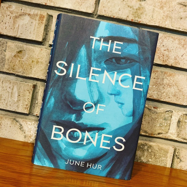 Download e-book The silence of bones book Free